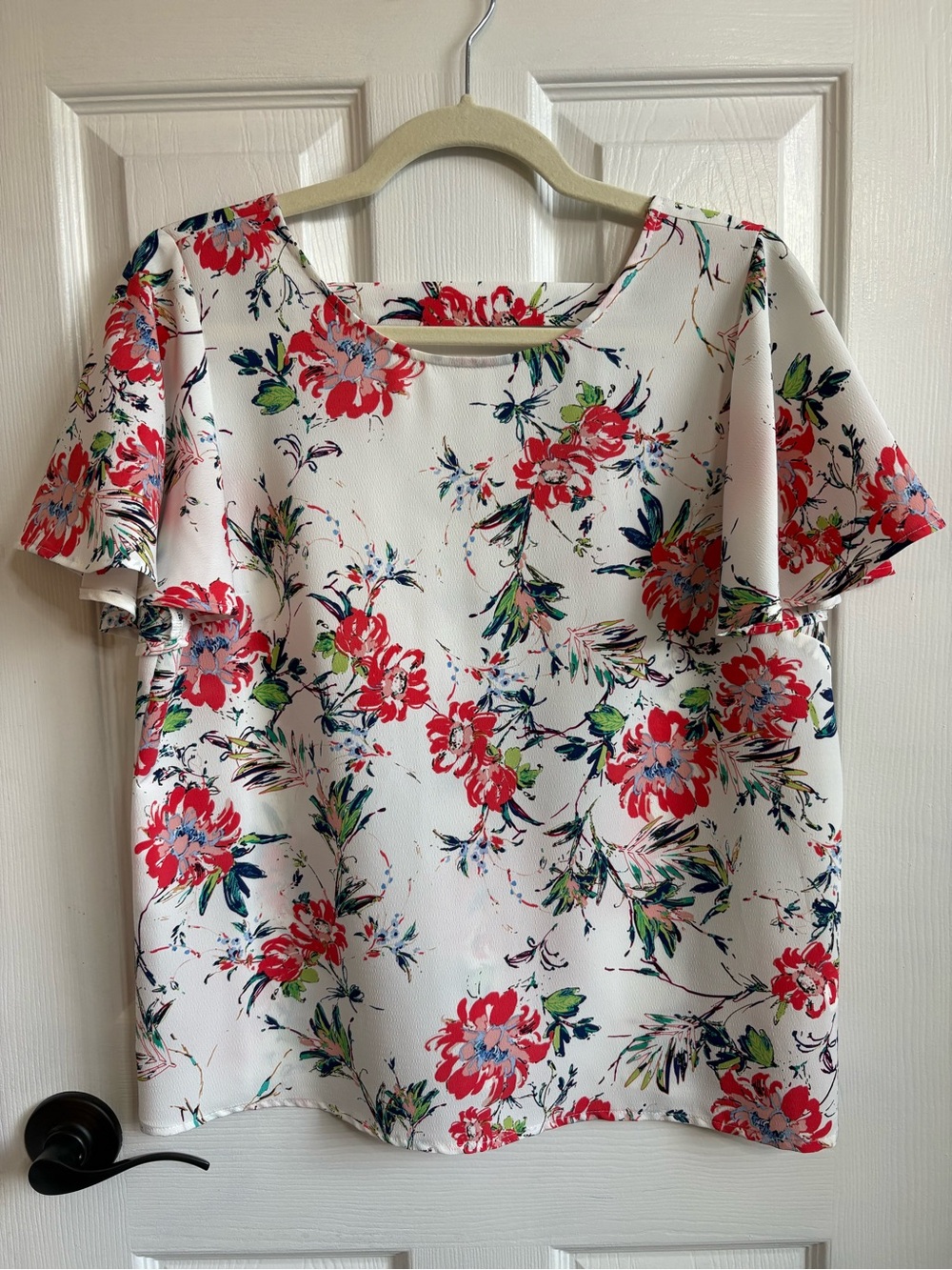 Primark Floral Print Flutter-Sleeved Blouse with Back Detail, Size 6